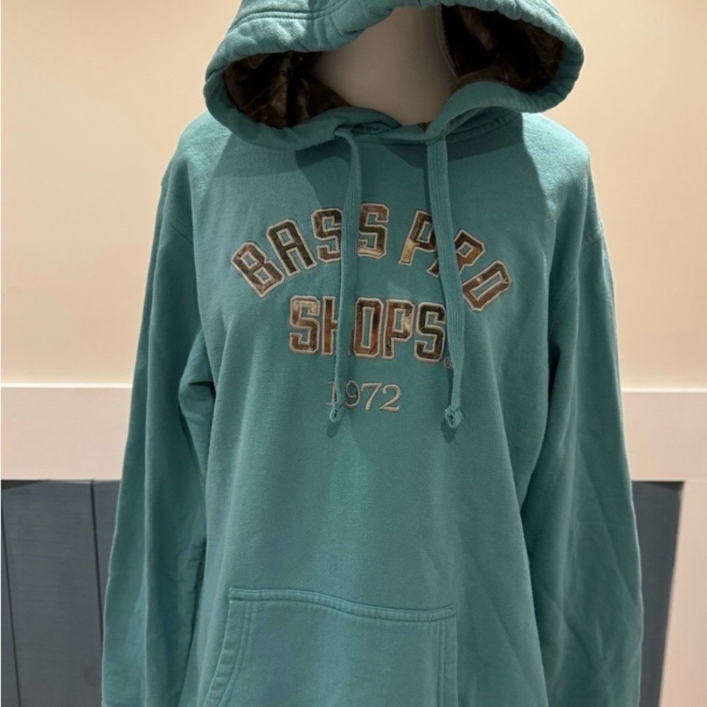 BUNDLE : 3 Graphic Hoodies | Rolling Stones ~ Bass Pro ~ Cabelas | Woman’s Large - Picture 6 of 12